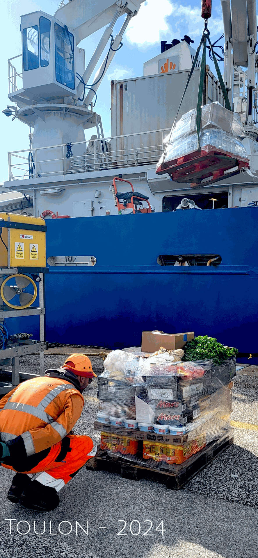 picture of a dry dock delivery control
